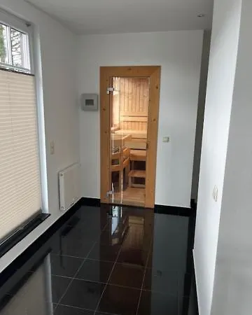 アパート Familienzeit, Moderne Mit Sauna In Timmendorfer ティメンドルファー・シュトラント